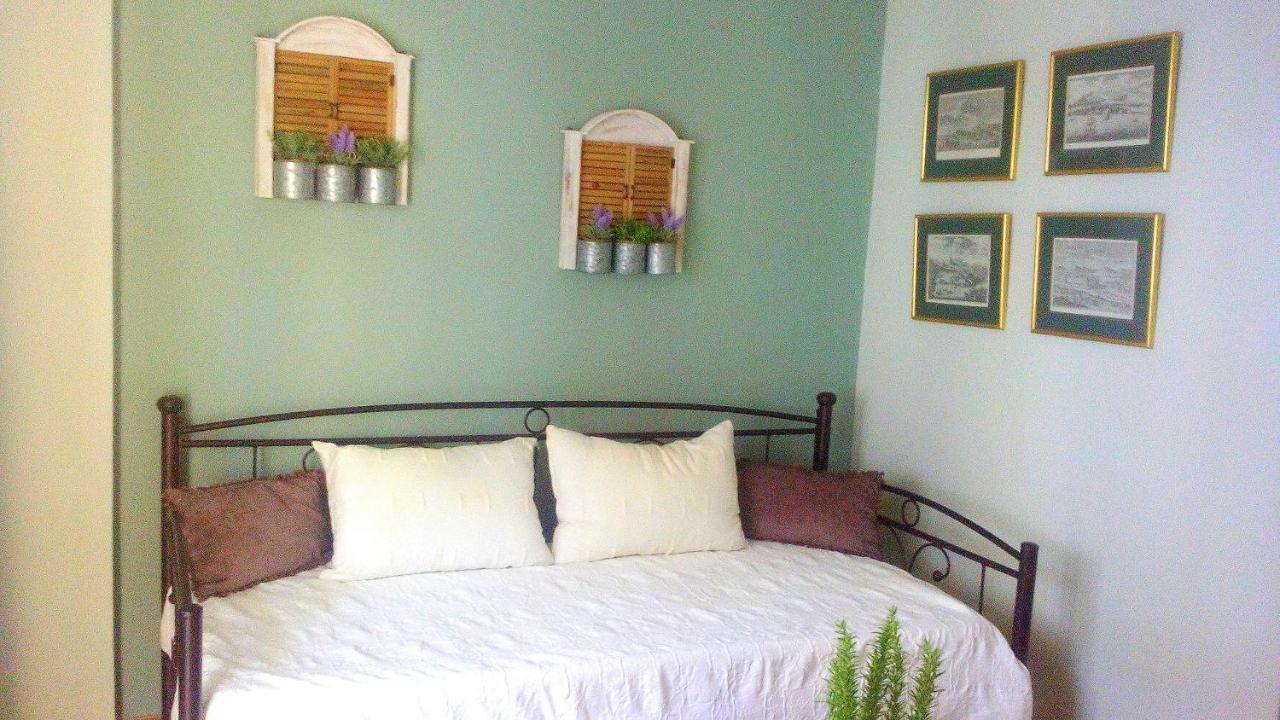 Estia Holiday Apartment & Studio バティ エクステリア 写真