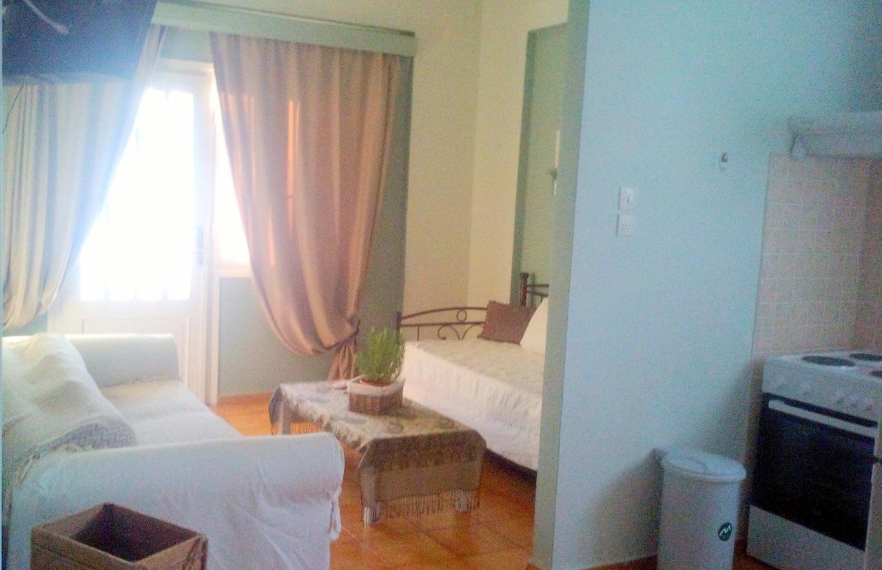 Estia Holiday Apartment & Studio バティ エクステリア 写真