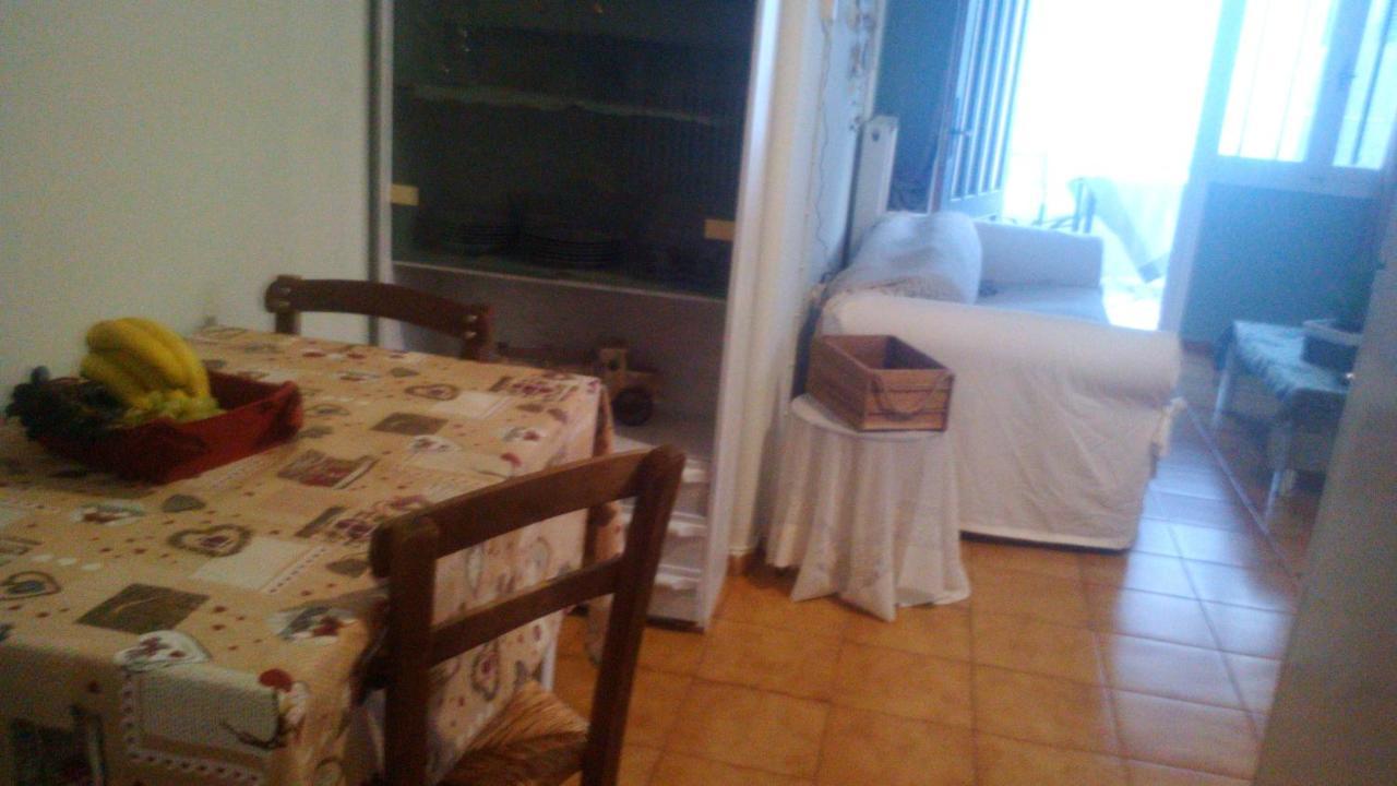 Estia Holiday Apartment & Studio バティ エクステリア 写真