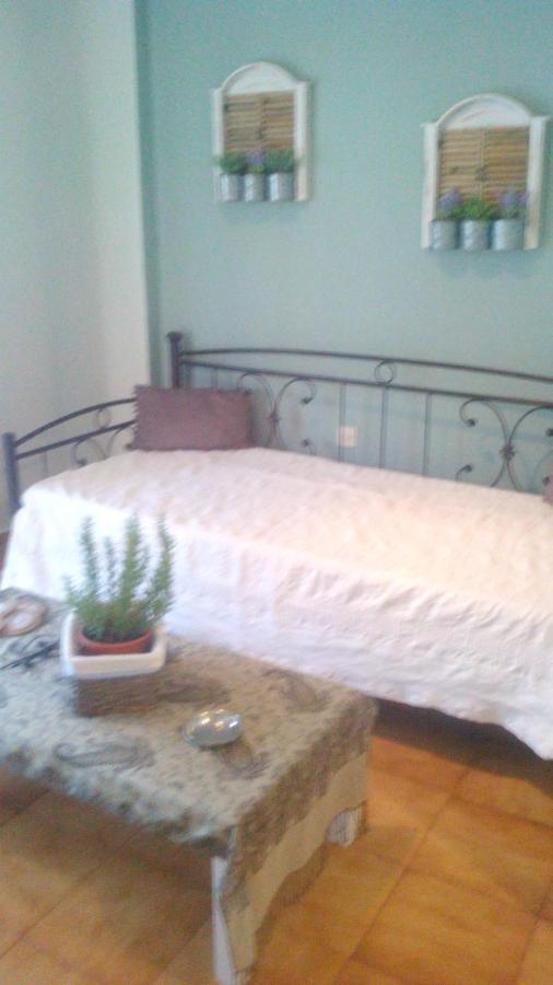 Estia Holiday Apartment & Studio バティ エクステリア 写真
