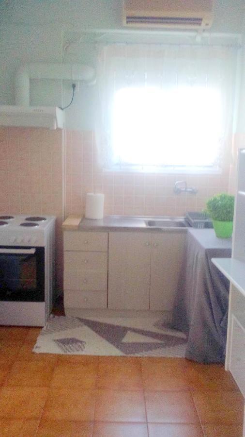 Estia Holiday Apartment & Studio バティ エクステリア 写真